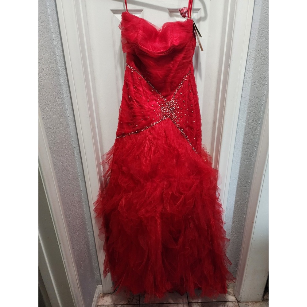 Cinderella Divine Red Strapless Formal Evening Gown Prom Wedding Size 6